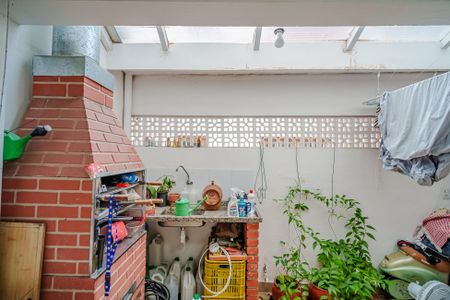 Casa de condomínio à venda com 103m², 2 quartos e 2 vagasChurrasqueira