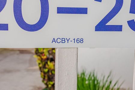 Casa de condomínio à venda com 103m², 2 quartos e 2 vagasPlaca instalada em 25/05 com o código ACBY-168