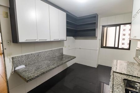 Apartamento à venda com 113m², 3 quartos e 2 vagas Apartamento à venda com 113m², 3 quartos e 2 vagasCozinha - Armários