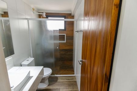 Apartamento à venda com 113m², 3 quartos e 2 vagas Apartamento à venda com 113m², 3 quartos e 2 vagasBanheiro da Suíte