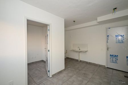 Sala de apartamento para alugar com 2 quartos, 32m² em Vila Suzana, São Paulo