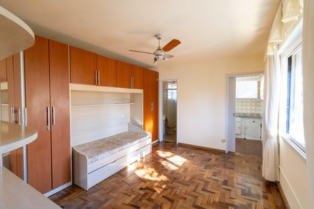 Studio à venda com 30m², 1 quarto e sem vaga Studio à venda com 30m², 1 quarto e sem vagaSala/Quarto