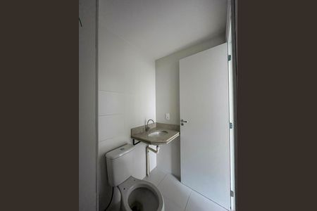 Apartamento à venda com 48m², 2 quartos e sem vaga Apartamento à venda com 48m², 2 quartos e sem vagaBanheiro