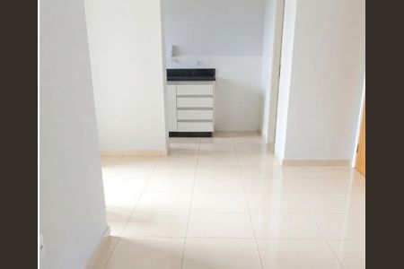 Sala de apartamento para alugar com 2 quartos, 54m² em Parque Oeste Industrial, Goiânia