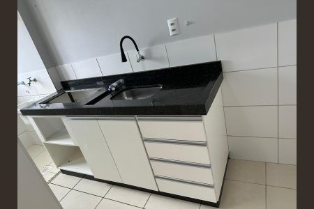 Cozinha de apartamento para alugar com 2 quartos, 54m² em Parque Oeste Industrial, Goiânia