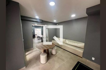 Apartamento para alugar com 42m², 2 quartos e 1 vaga Apartamento para alugar com 42m², 2 quartos e 1 vagaÁrea comum - Salão de festas