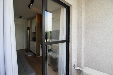 Studio à venda com 27m², 1 quarto e sem vaga Studio à venda com 27m², 1 quarto e sem vagaVaranda