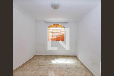 Casa à venda com 460m², 3 quartos e 2 vagas Casa à venda com 460m², 3 quartos e 2 vagasQuarto