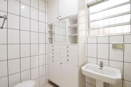 Casa para alugar com 115m², 1 quarto e sem vaga Casa para alugar com 115m², 1 quarto e sem vagaBanheiro
