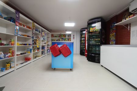 Apartamento para alugar com 54m², 2 quartos e 1 vagaÁrea comum - Mini Mercado