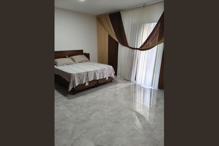 Casa para alugar com 700m², 4 quartos e 4 vagas Casa para alugar com 700m², 4 quartos e 4 vagasQuarto