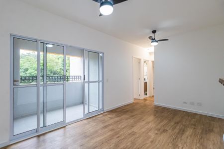 Sala de apartamento para alugar com 3 quartos, 71m² em Jardim Maria Helena, Barueri