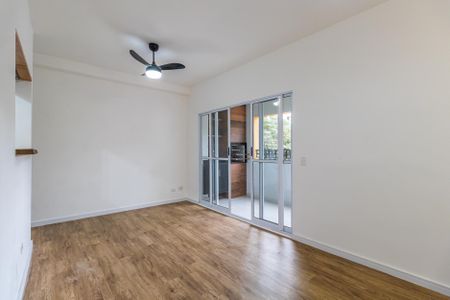 Sala de apartamento para alugar com 3 quartos, 71m² em Jardim Maria Helena, Barueri