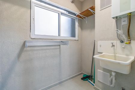 Apartamento para alugar com 71m², 3 quartos e 1 vagaÁrea de Serviço