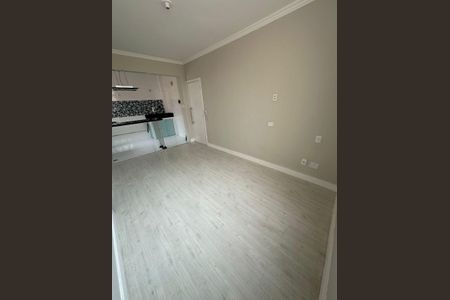 Sala de apartamento para alugar com 2 quartos, 45m² em Vila Valqueire, Rio de Janeiro