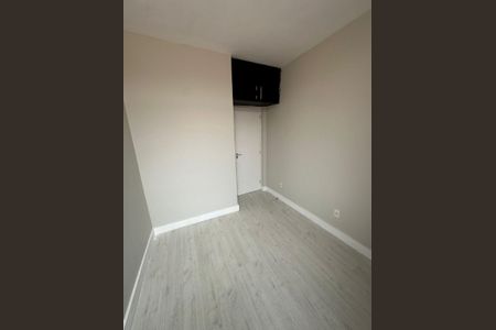 Quarto de apartamento para alugar com 2 quartos, 45m² em Vila Valqueire, Rio de Janeiro