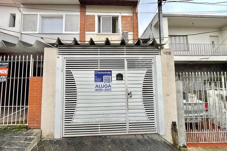 Casa à venda com 71m², 2 quartos e 1 vaga Casa à venda com 71m², 2 quartos e 1 vagaFachada