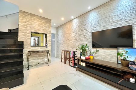 Casa à venda com 71m², 2 quartos e 1 vaga Casa à venda com 71m², 2 quartos e 1 vagaSala