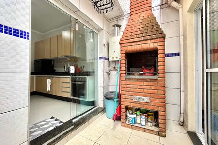 Casa à venda com 71m², 2 quartos e 1 vaga Casa à venda com 71m², 2 quartos e 1 vagaChurrasqueira