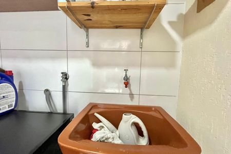Casa à venda com 71m², 2 quartos e 1 vaga Casa à venda com 71m², 2 quartos e 1 vagaÁrea de Serviço
