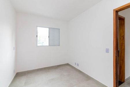 Quarto 1 de apartamento à venda com 2 quartos, 40m² em Vila Romero, São Paulo