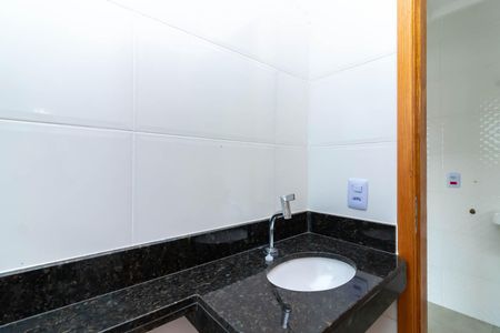 Apartamento à venda com 40m², 2 quartos e sem vaga Apartamento à venda com 40m², 2 quartos e sem vagaBanheiro