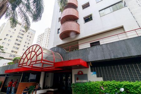 Apartamento à venda com 79m², 2 quartos e 1 vaga Apartamento à venda com 79m², 2 quartos e 1 vagaFachada