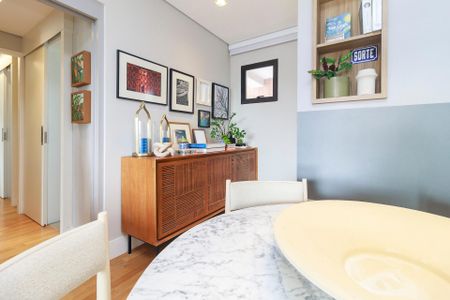 Apartamento à venda com 79m², 2 quartos e 1 vaga Apartamento à venda com 79m², 2 quartos e 1 vagaSala