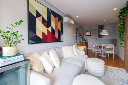Apartamento à venda com 79m², 2 quartos e 1 vaga Apartamento à venda com 79m², 2 quartos e 1 vagaSala
