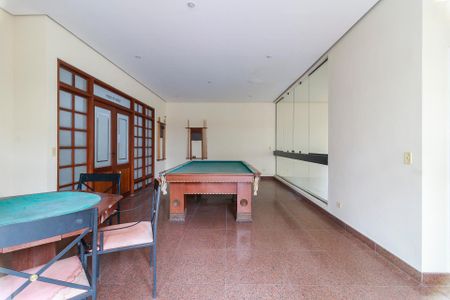 Apartamento à venda com 79m², 2 quartos e 1 vaga Apartamento à venda com 79m², 2 quartos e 1 vagaEspaço de Jogos