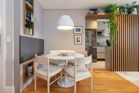 Apartamento à venda com 79m², 2 quartos e 1 vaga Apartamento à venda com 79m², 2 quartos e 1 vagaSala