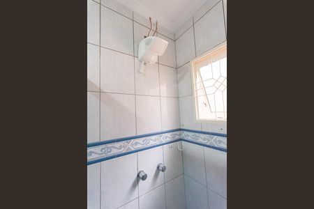 Casa à venda com 160m², 3 quartos e 2 vagas Casa à venda com 160m², 3 quartos e 2 vagasBanheiro