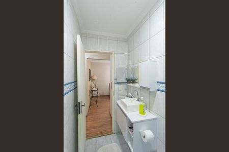 Casa à venda com 160m², 3 quartos e 2 vagas Casa à venda com 160m², 3 quartos e 2 vagasBanheiro