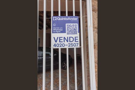 Casa à venda com 160m², 3 quartos e 2 vagas Casa à venda com 160m², 3 quartos e 2 vagasPlaquinha