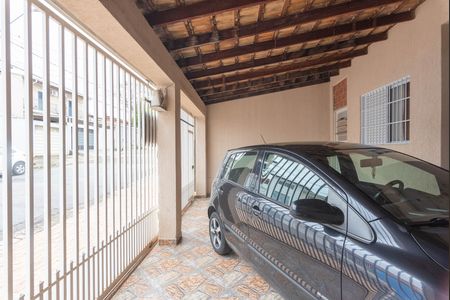 Casa à venda com 160m², 3 quartos e 2 vagas Casa à venda com 160m², 3 quartos e 2 vagasGaragem