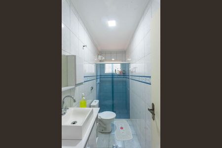 Casa à venda com 160m², 3 quartos e 2 vagas Casa à venda com 160m², 3 quartos e 2 vagasBanheiro