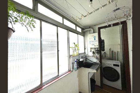 Apartamento à venda com 63m², 2 quartos e sem vaga Apartamento à venda com 63m², 2 quartos e sem vagaÁrea de Serviço