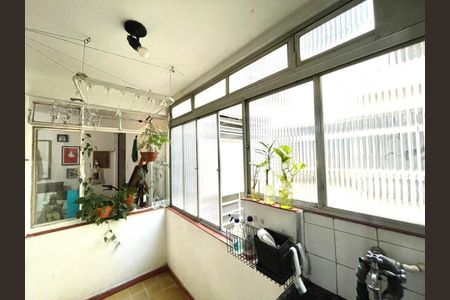Apartamento à venda com 63m², 2 quartos e sem vaga Apartamento à venda com 63m², 2 quartos e sem vagaCozinha