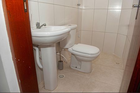 Casa para alugar com 108m², 2 quartos e 3 vagas Casa para alugar com 108m², 2 quartos e 3 vagasBanheiro