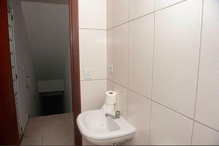 Casa para alugar com 108m², 2 quartos e 3 vagas Casa para alugar com 108m², 2 quartos e 3 vagasBanheiro