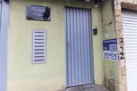 Casa de condomínio à venda com 42m², 2 quartos e 1 vaga Casa de condomínio à venda com 42m², 2 quartos e 1 vagaFachada