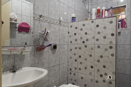 Casa à venda com 110m², 2 quartos e 3 vagas Casa à venda com 110m², 2 quartos e 3 vagasBanheiro 2
