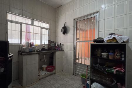 Casa à venda com 110m², 2 quartos e 3 vagas Casa à venda com 110m², 2 quartos e 3 vagasCozinha