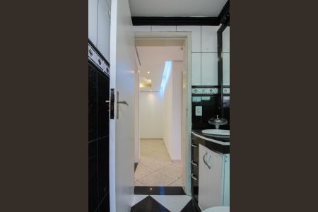 Apartamento à venda com 64m², 3 quartos e 1 vaga Apartamento à venda com 64m², 3 quartos e 1 vagaBanheiro Social