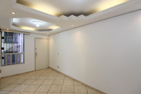 Sala  de apartamento à venda com 3 quartos, 64m² em São João Batista, Belo Horizonte