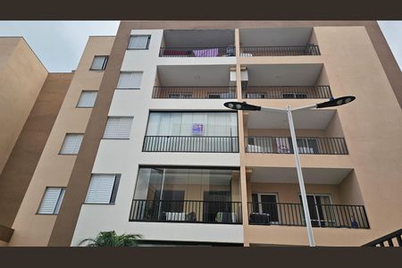 Apartamento para alugar com 41m², 2 quartos e 1 vaga Apartamento para alugar com 41m², 2 quartos e 1 vagaFachada e plaquinha