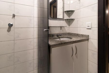Casa de condomínio para alugar com 83m², 3 quartos e 1 vaga Casa de condomínio para alugar com 83m², 3 quartos e 1 vagaBanheiro Social