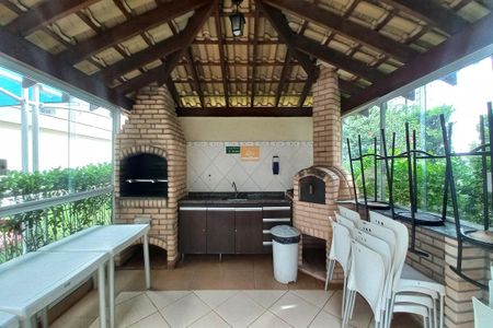 Apartamento para alugar com 65m², 2 quartos e 1 vaga Apartamento para alugar com 65m², 2 quartos e 1 vagaÁrea comum - Churrasqueira