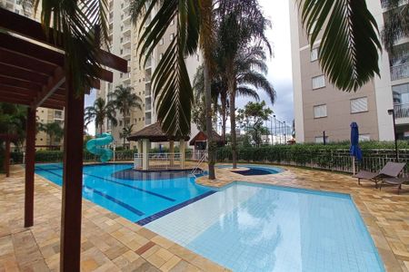 Apartamento para alugar com 65m², 2 quartos e 1 vaga Apartamento para alugar com 65m², 2 quartos e 1 vagaÁrea comum - Piscina