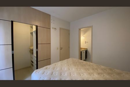 Apartamento à venda com 82m², 3 quartos e 2 vagasSuíte